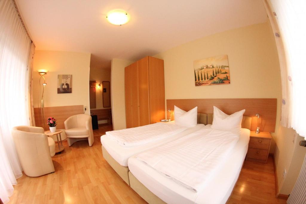 Hotel Schmid Бад-Беллинген Номер фото